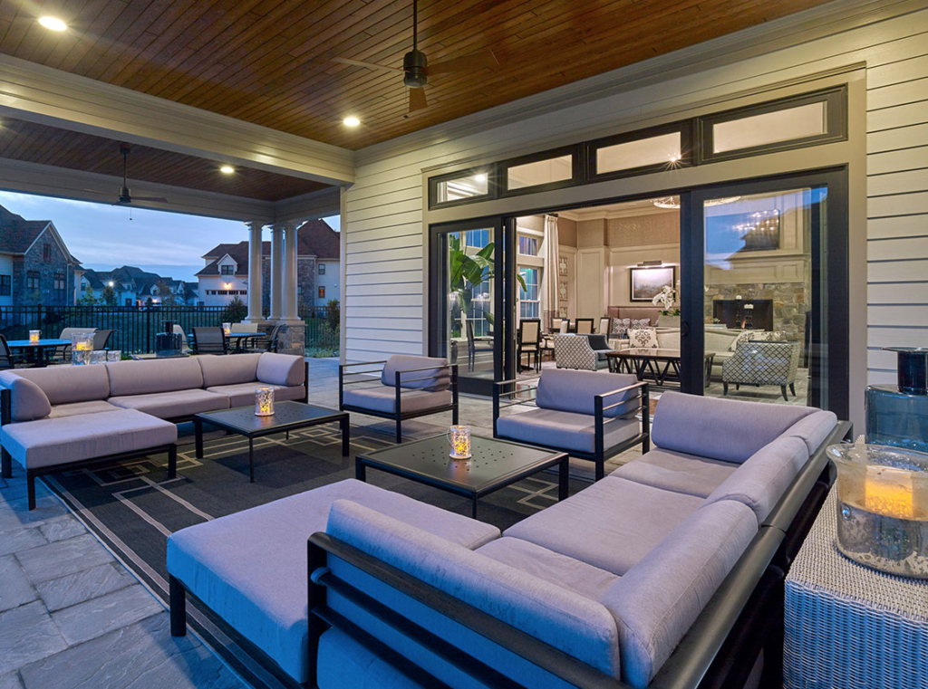 Clubhouse outdoor seating area