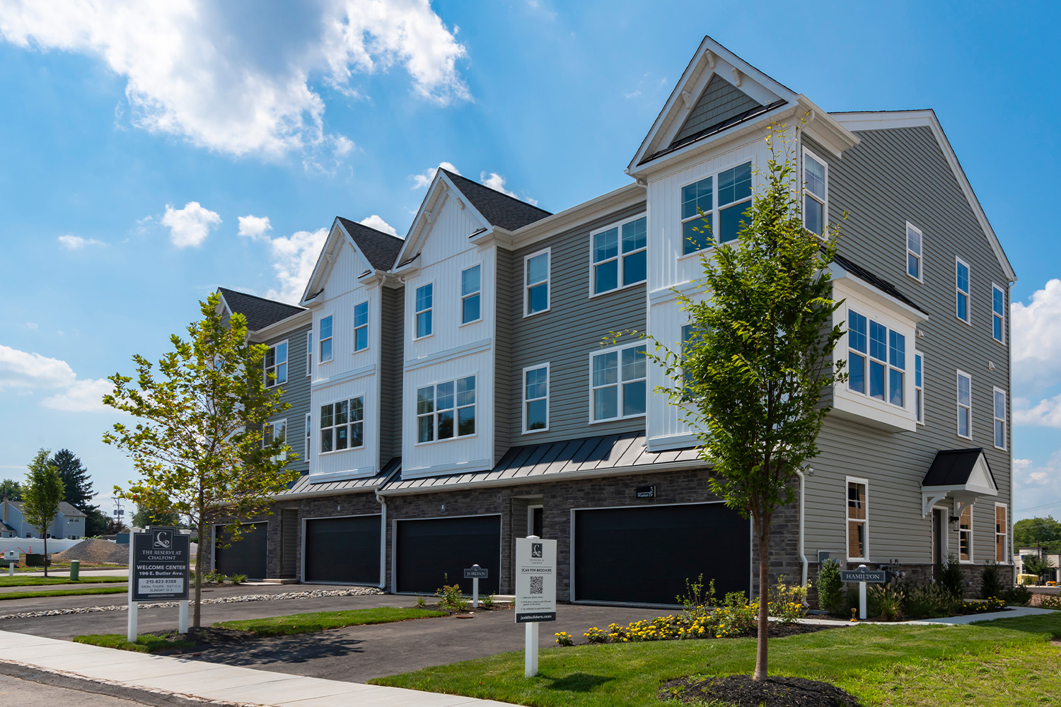 Exterior of The Reserve at Chalfont townhomes in Chalfont, PA